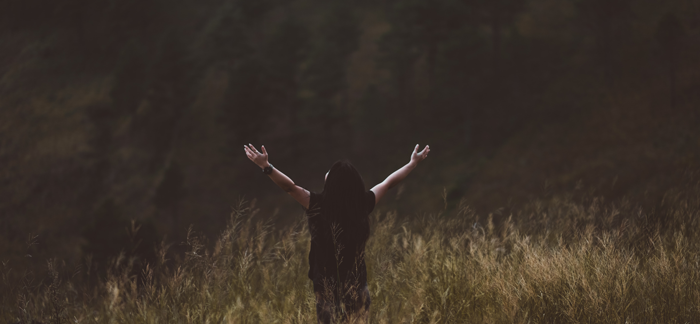 Moses Lifts His Hands to Heaven - El Shaddai Christian Ministries
